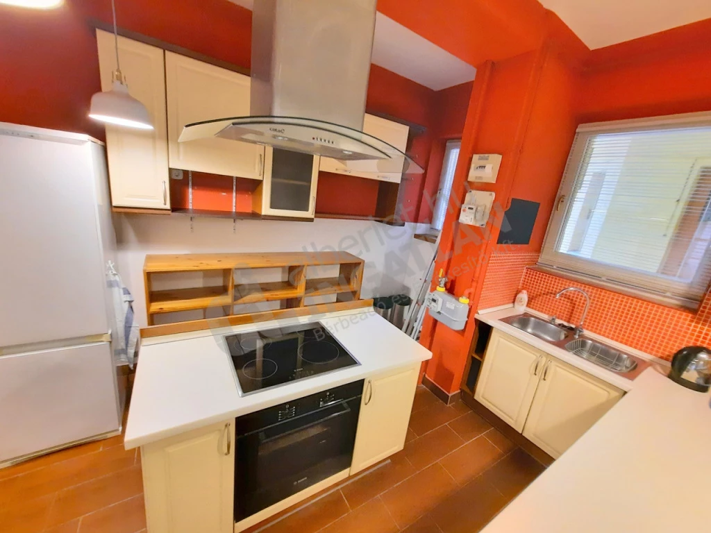 Eladó téglalakás, Budapest III. kerület, Zápor utca