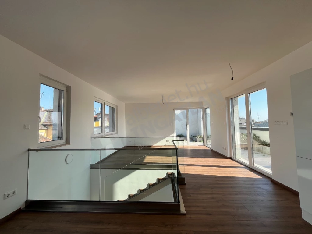 Eladó téglalakás, Budapest VIII. kerület, Tolnai Lajos utca