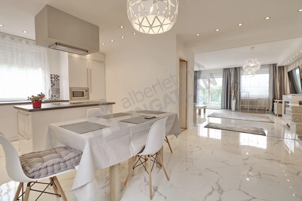 For sale brick flat, Budapest II. kerület, Nagybányai út