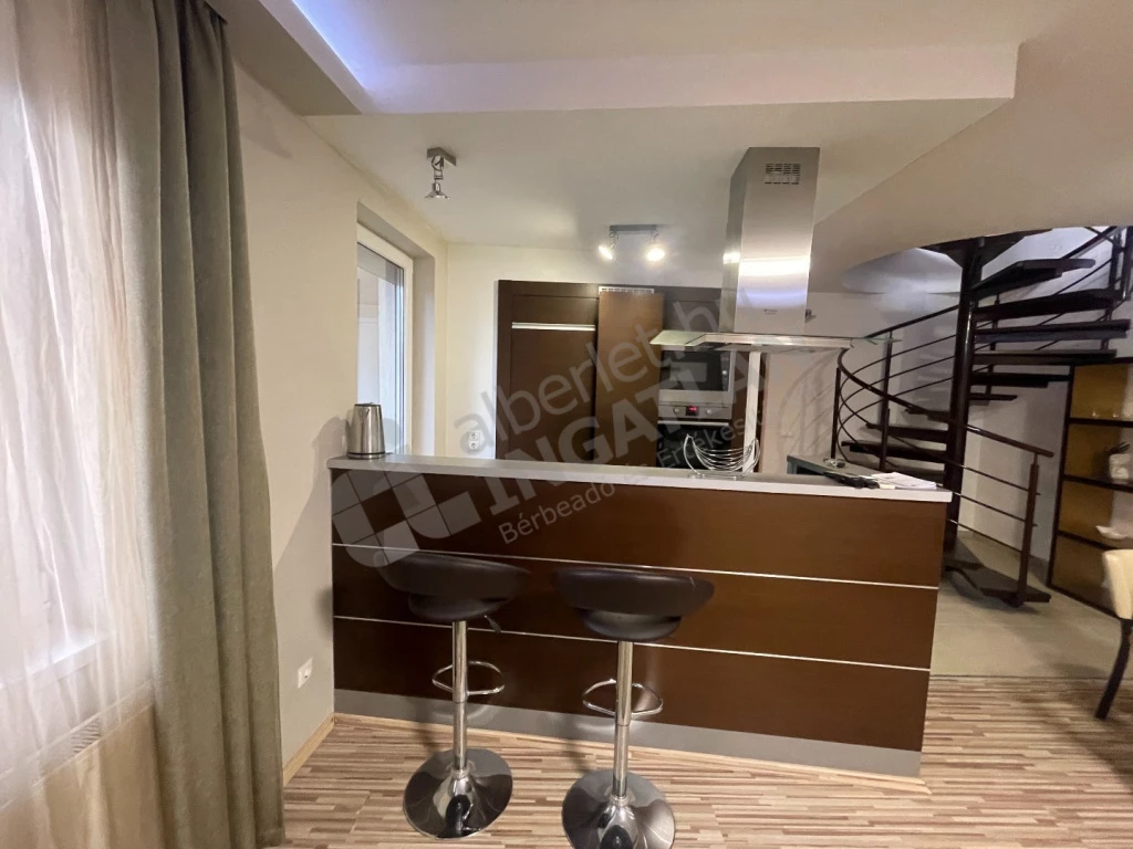 Kiadó téglalakás, Budapest VI. kerület, Rózsa utca