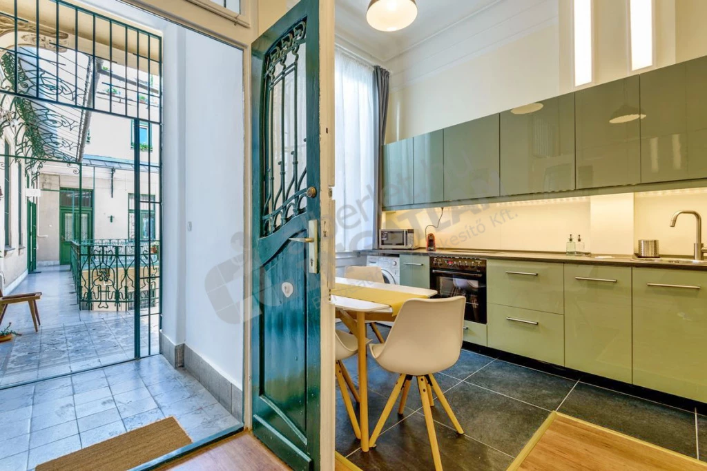 For rent brick flat, Budapest V. kerület, Kossuth Lajos utca