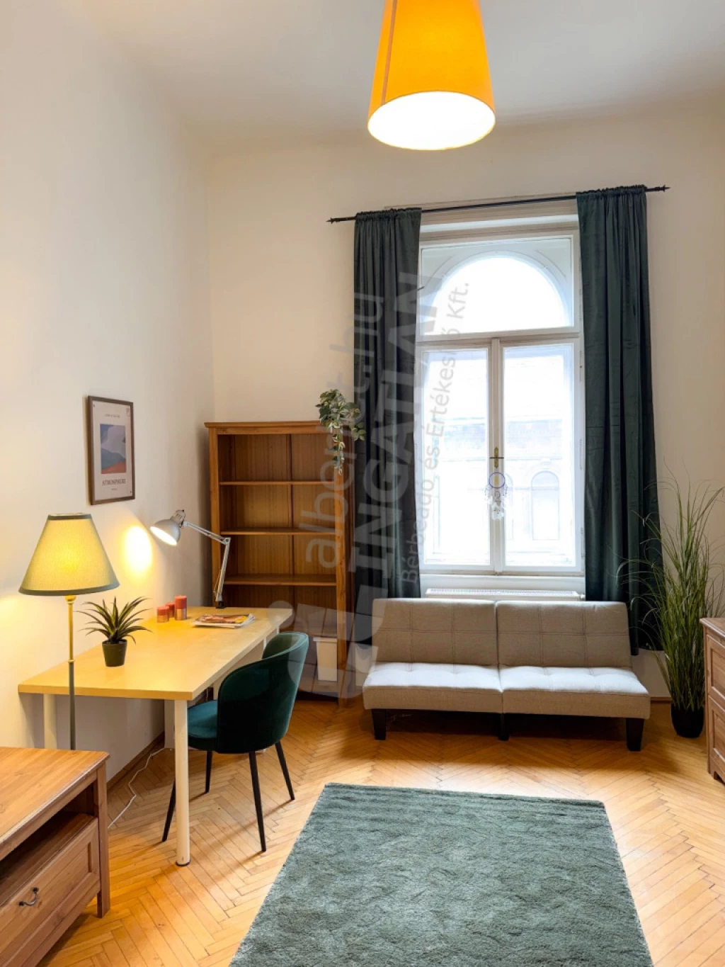 Kiadó téglalakás, Budapest VII. kerület, Vörösmarty utca