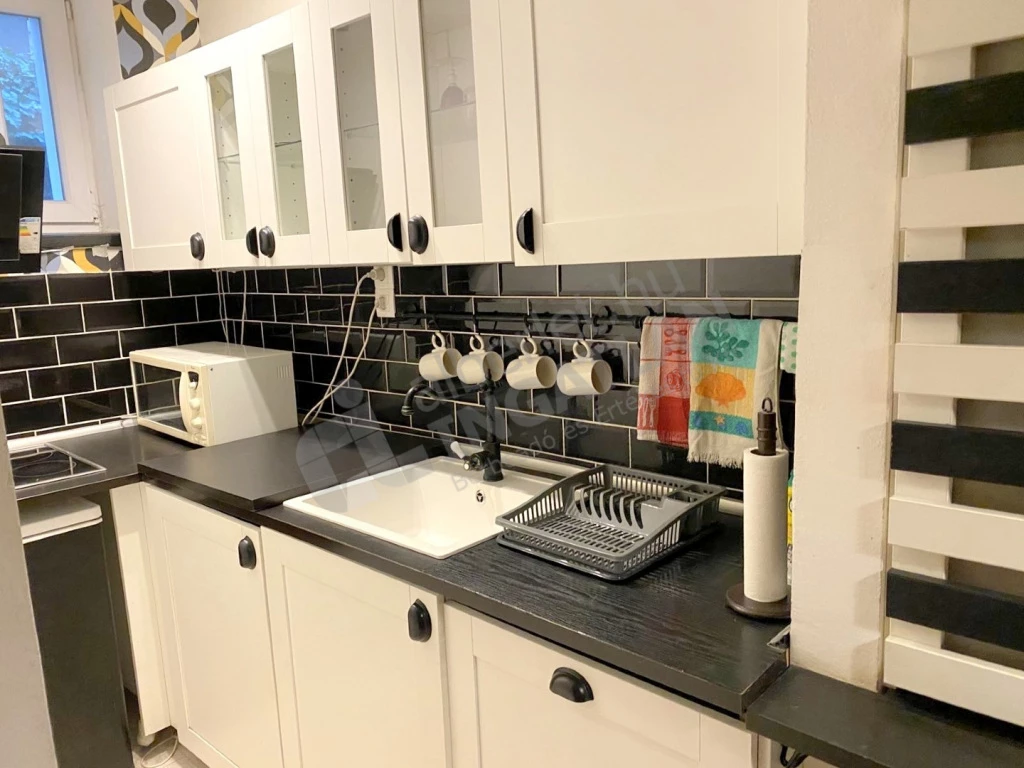 For rent brick flat, Budapest XII. kerület, Istenhegyi út