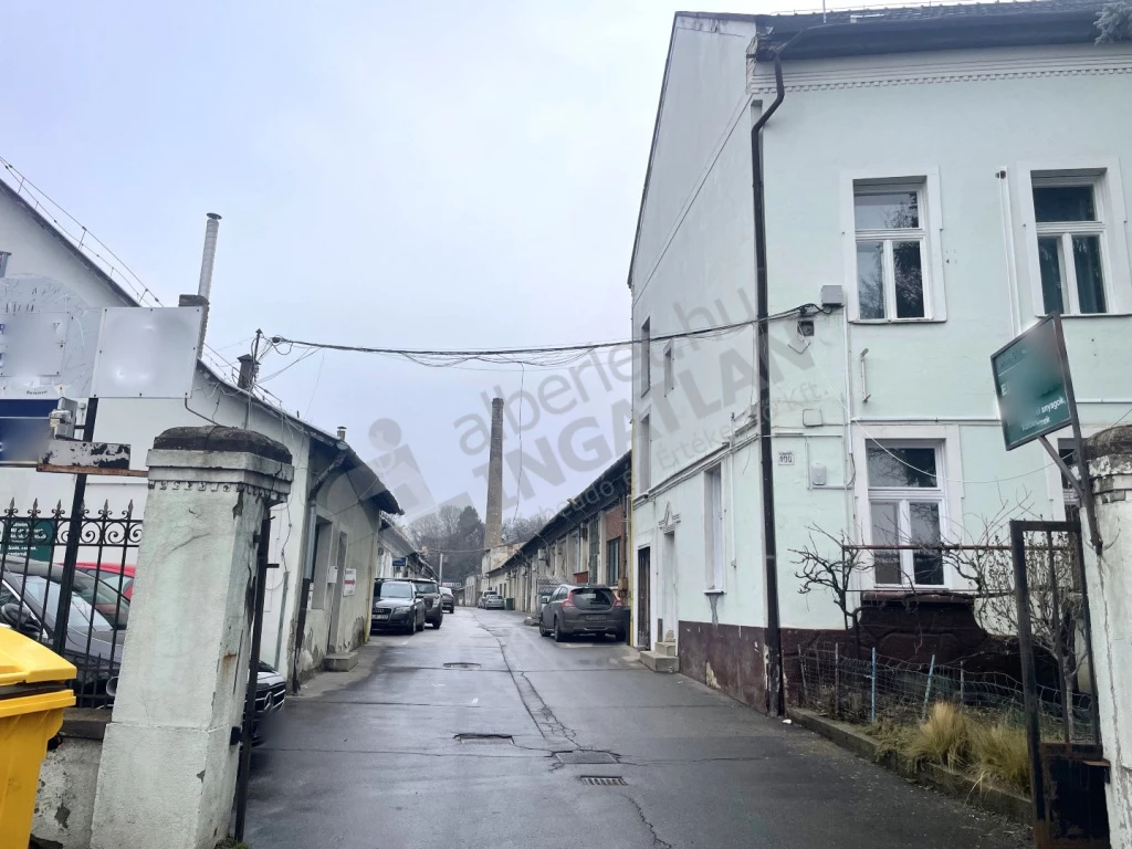 For sale depot, Budapest XXII. kerület, Nagytétényi út