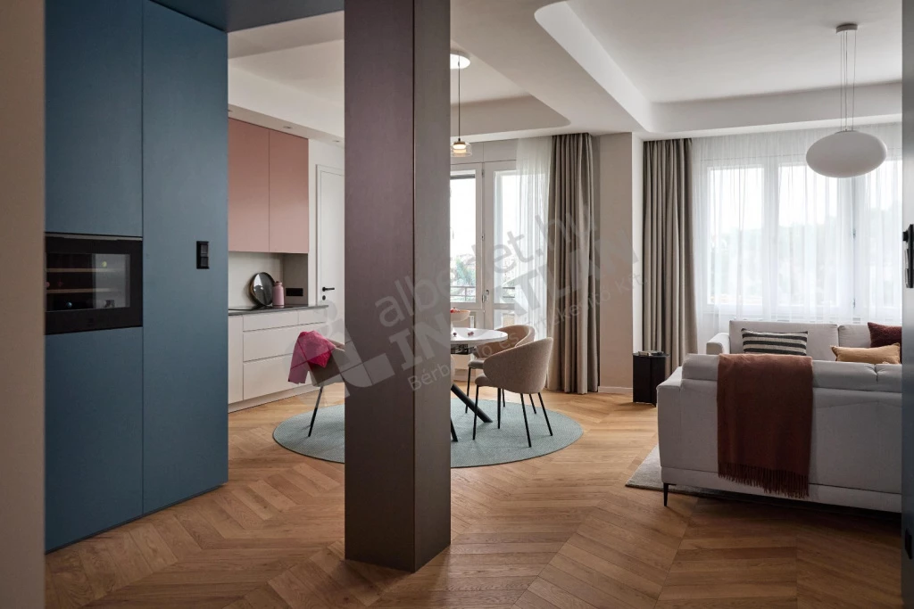 Eladó téglalakás, Budapest V. kerület, Belgrád rakpart