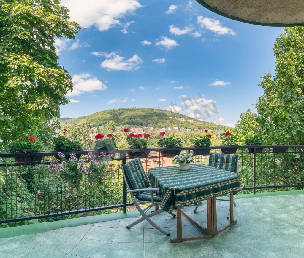 Kiadó téglalakás, Budapest II. kerület, Felső Zöldmáli út