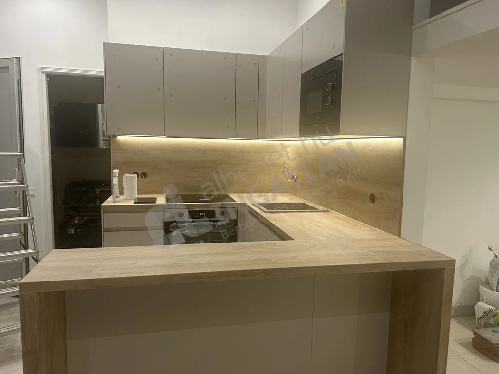 Kiadó téglalakás, Budapest VII. kerület, Dózsa György út