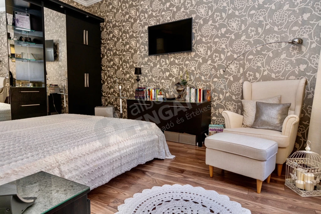 Kiadó téglalakás, Budapest XII. kerület, Böszörményi út