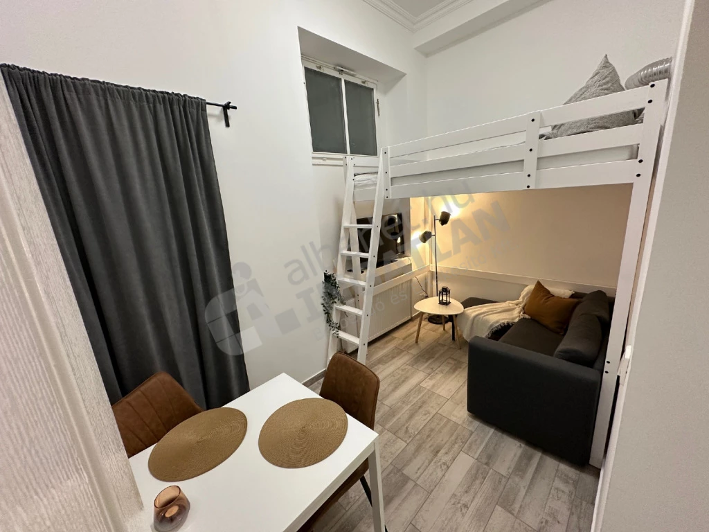 Kiadó téglalakás, Budapest VIII. kerület, Kisfaludy  utca