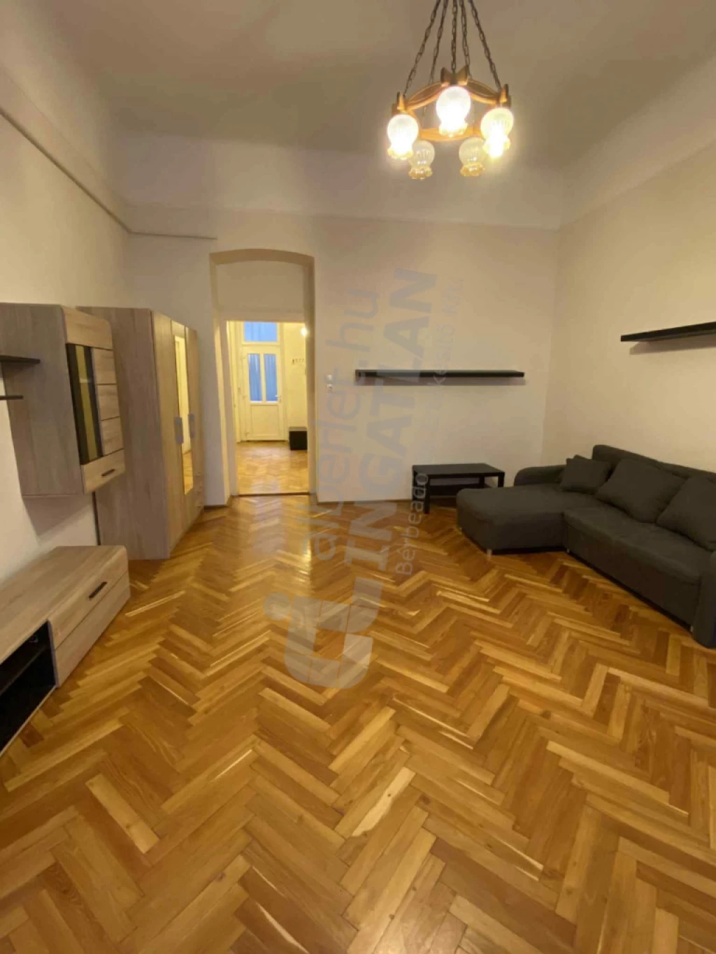 Kiadó téglalakás, Budapest XIII. kerület, Radnóti Miklós utca