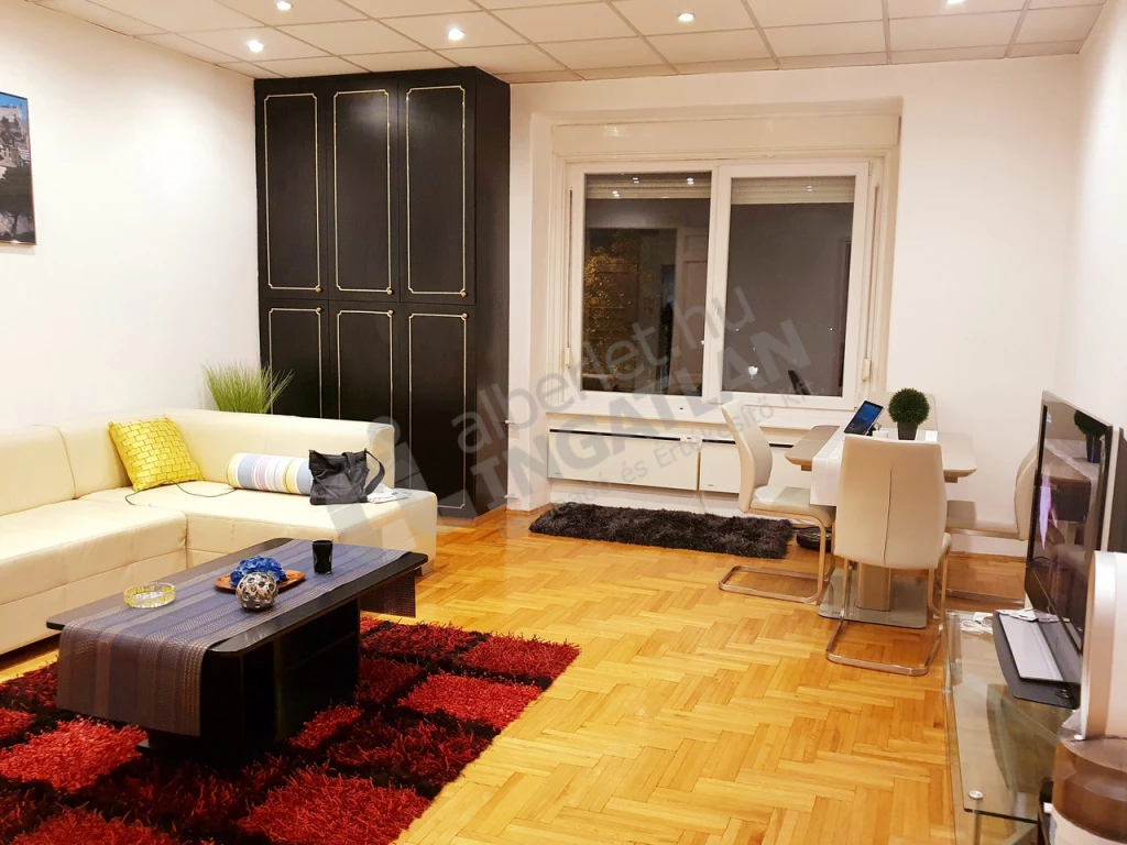 For rent brick flat, Budapest V. kerület, Múzeum körút