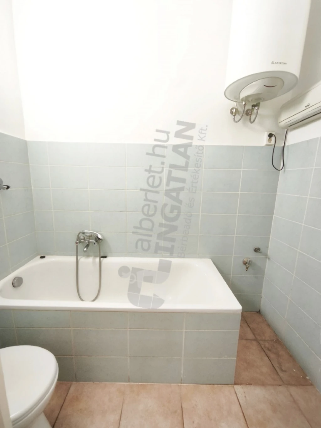 Kiadó téglalakás, Budapest VIII. kerület, Baross utca
