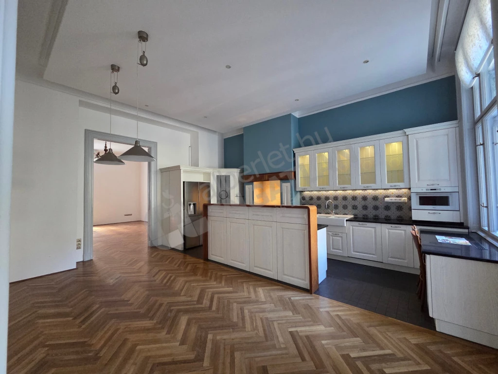 For rent brick flat, Budapest V. kerület, Perczel Mór utca