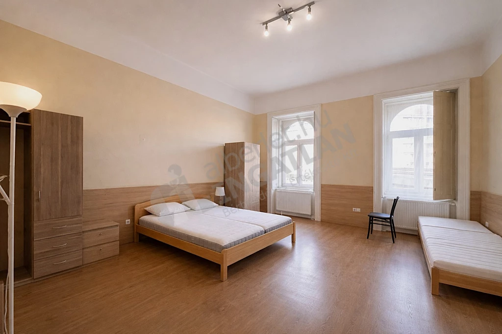 Kiadó téglalakás, Budapest VIII. kerület, Baross tér