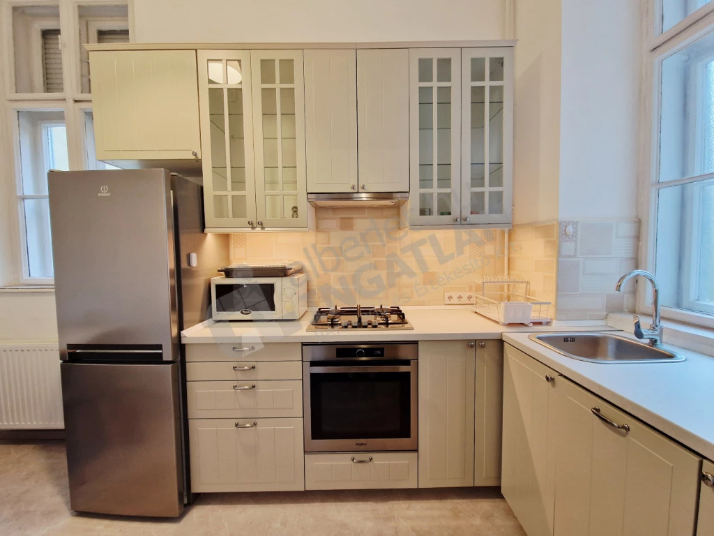 Kiadó téglalakás, Budapest XII. kerület, Hajnóczy József utca