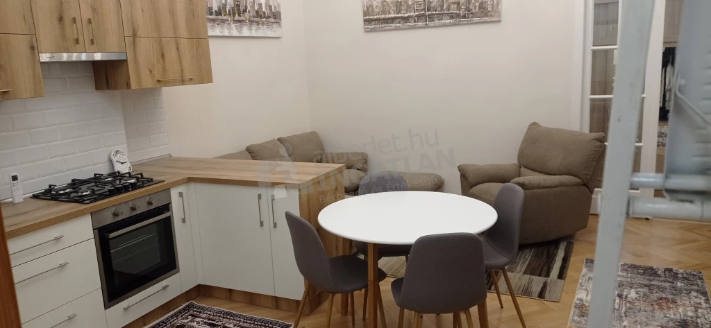 c3-2-name c2-19-name, Budapest VIII. kerület, József körút