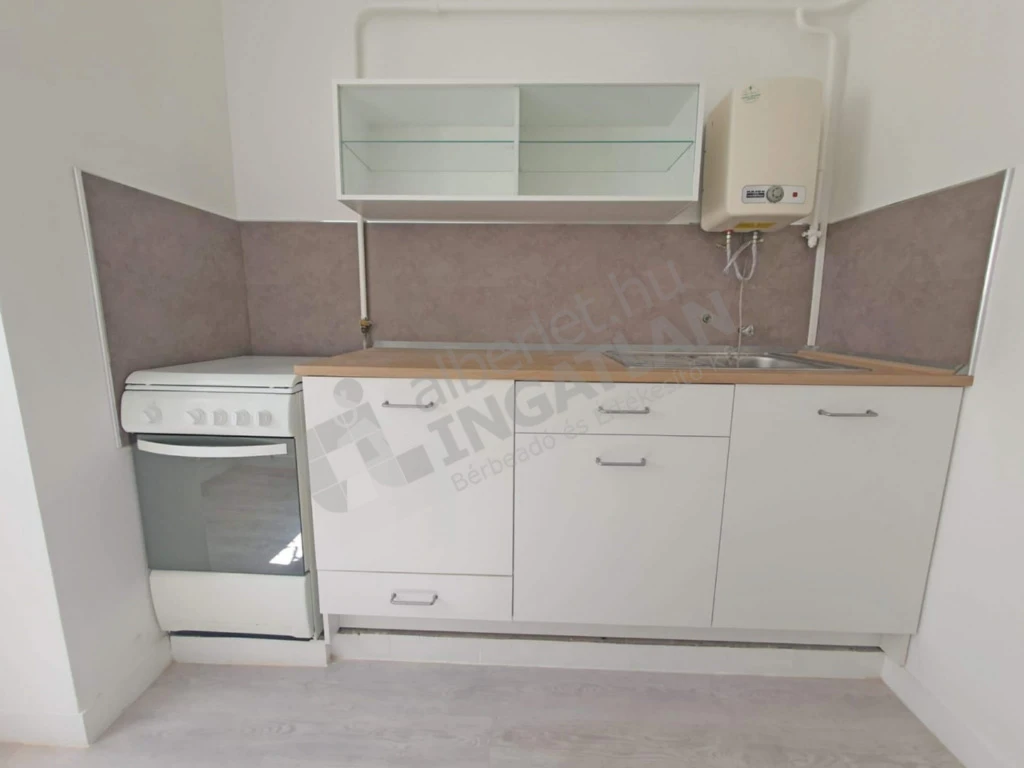 c3-2-name c2-19-name, Budapest I. kerület, Attila út