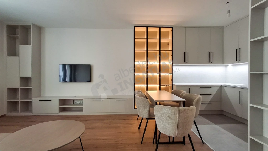 c3-2-name c2-19-name, Budapest XII. kerület, Királyhágó tér