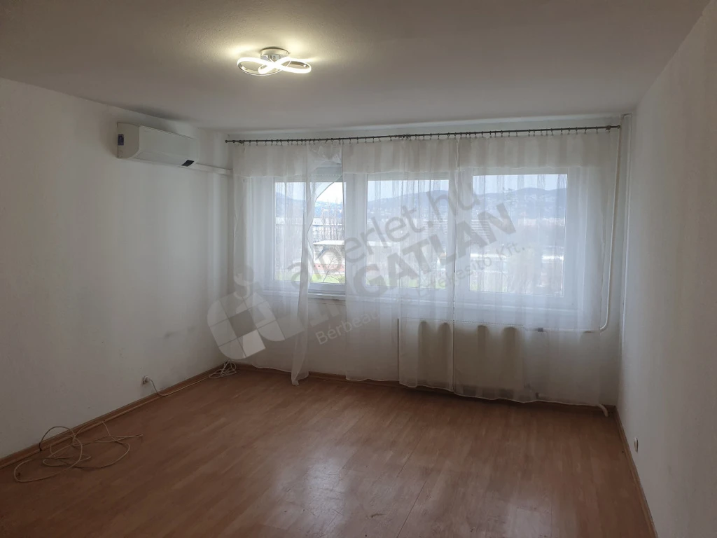 Eladó panellakás, Budapest XIII. kerület, Népfürdő utca