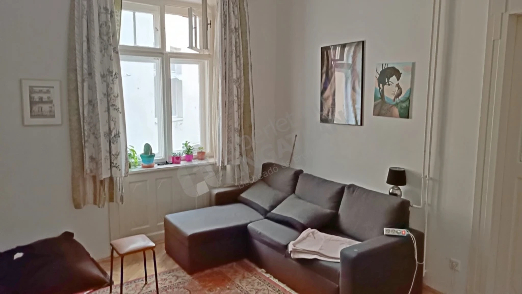 Kiadó téglalakás, Budapest XI. kerület, Villányi út