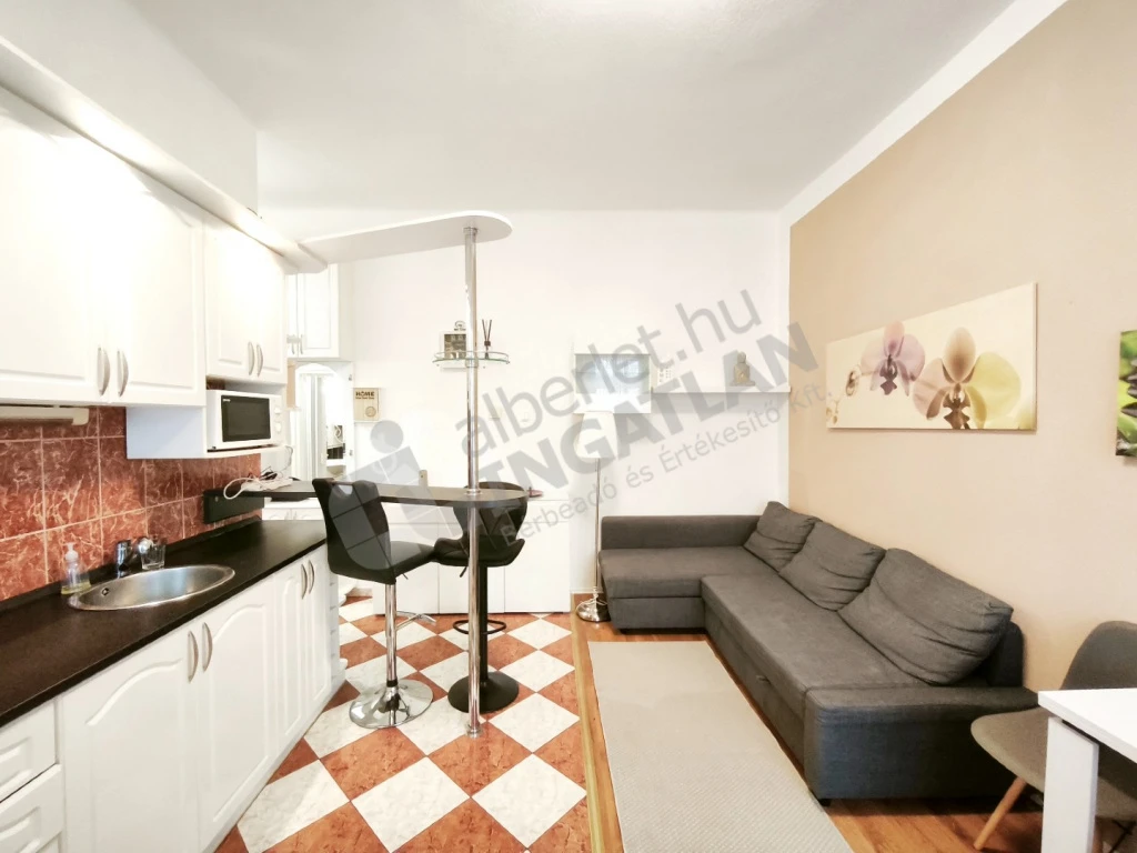 c3-2-name c2-19-name, Budapest I. kerület, Avar utca