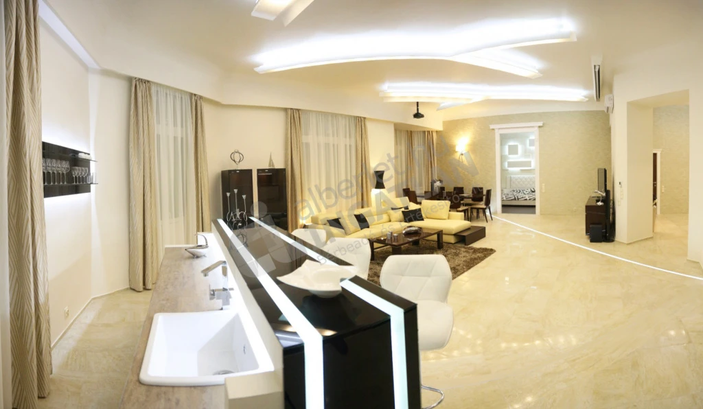 c3-2-name c2-19-name, Budapest V. kerület, Régi posta utca