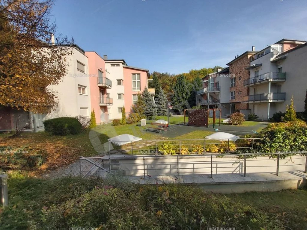 Kiadó téglalakás, Budapest II. kerület, Hárshegyi út