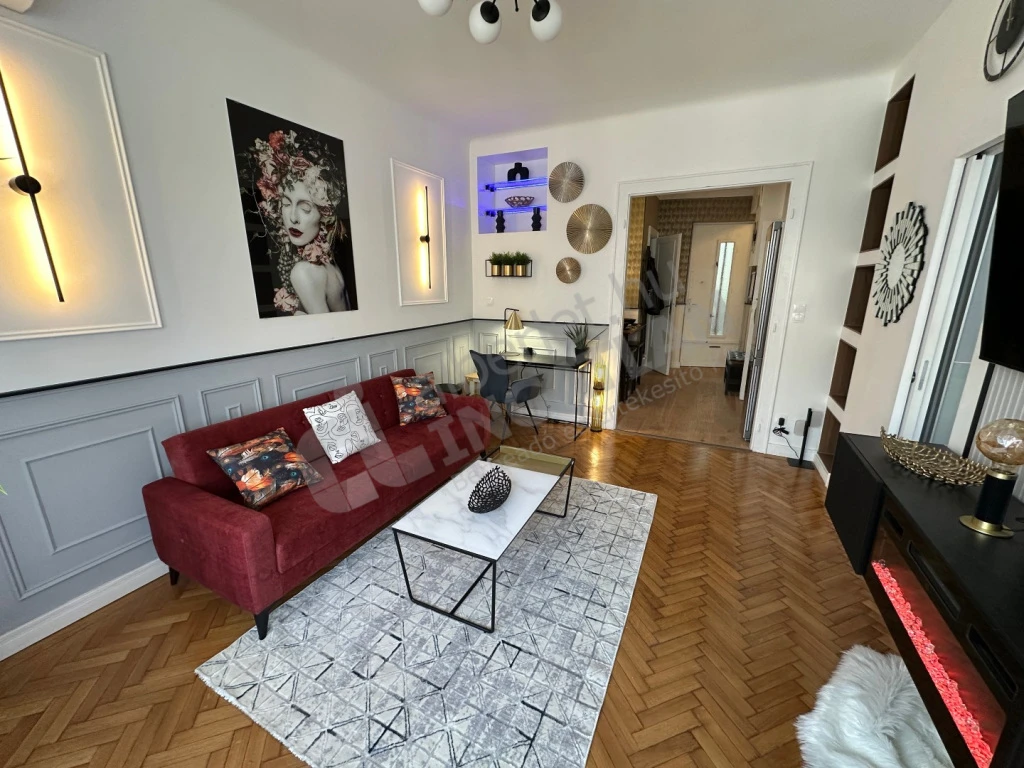 c3-2-name c2-19-name, Budapest V. kerület, Szalay utca