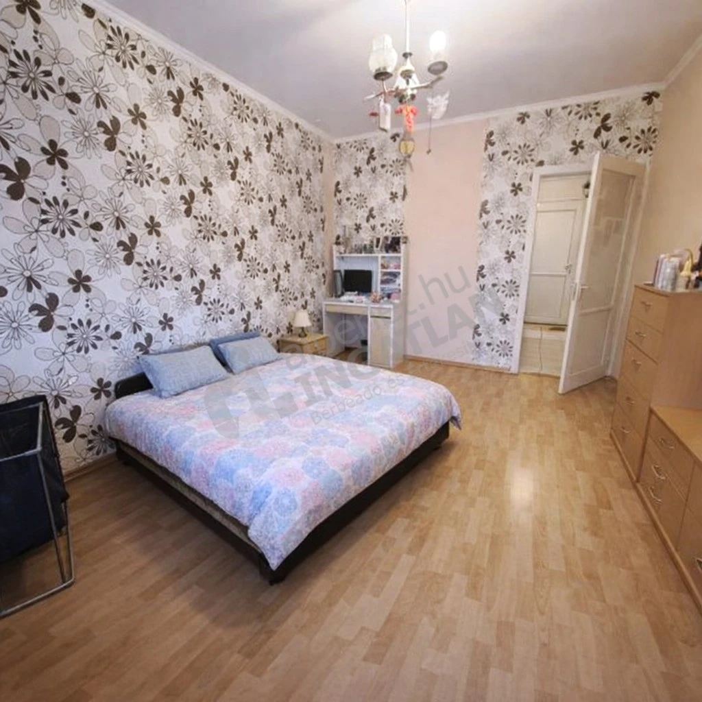 Eladó panellakás, Budapest XVI. kerület, Tekla utca