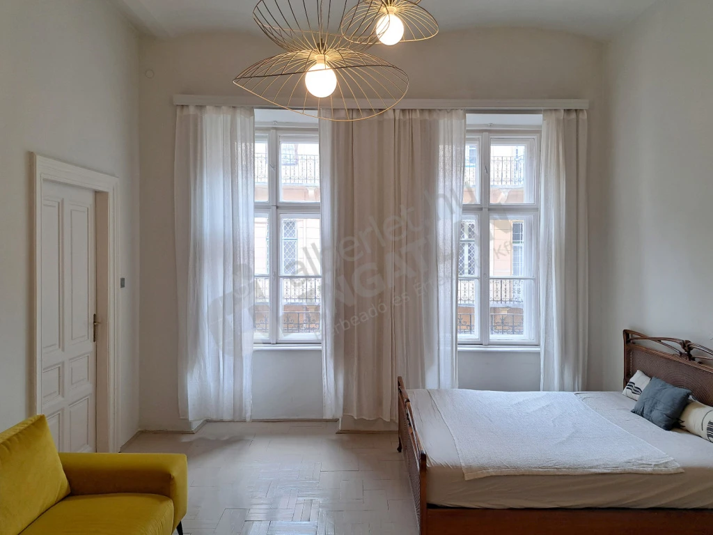 c3-2-name c2-19-name, Budapest VIII. kerület, József körút