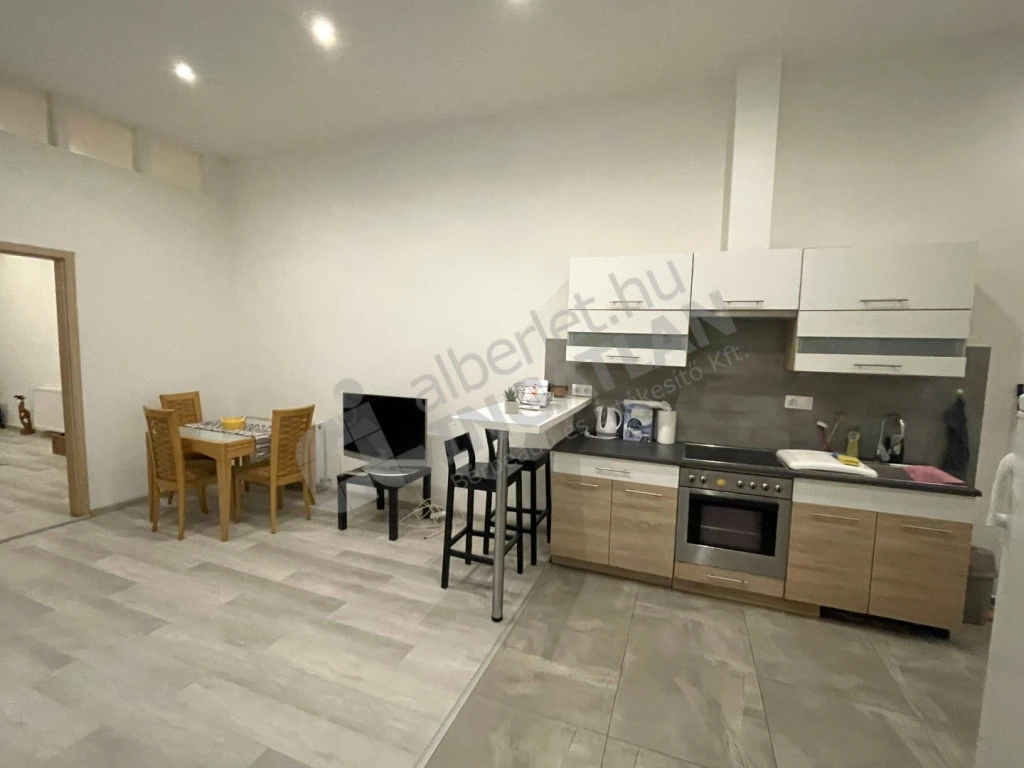 c3-2-name c2-19-name, Budapest VIII. kerület, Baross utca