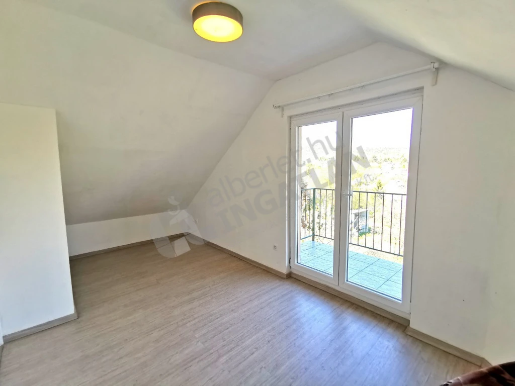 Kiadó téglalakás, Budapest II. kerület, Tárkony utca