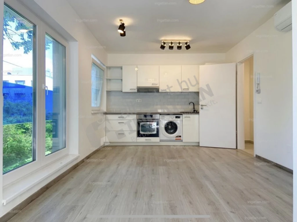 Kiadó téglalakás, Budapest III. kerület, Bécsi út