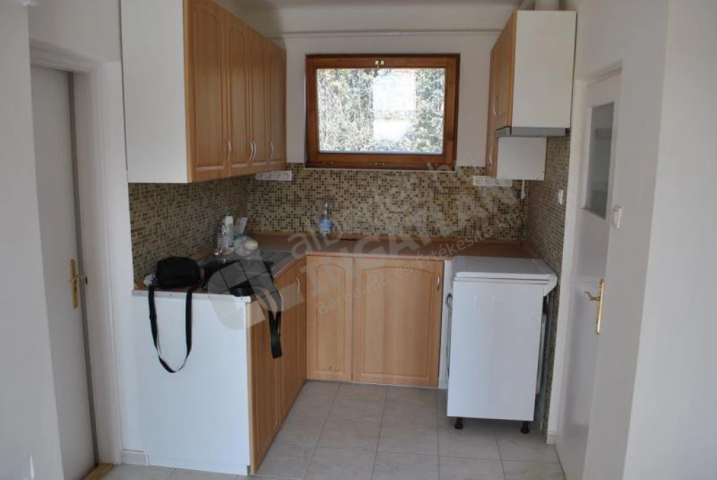 Kiadó családi ház, Budapest XXII. kerület, Tövis utca