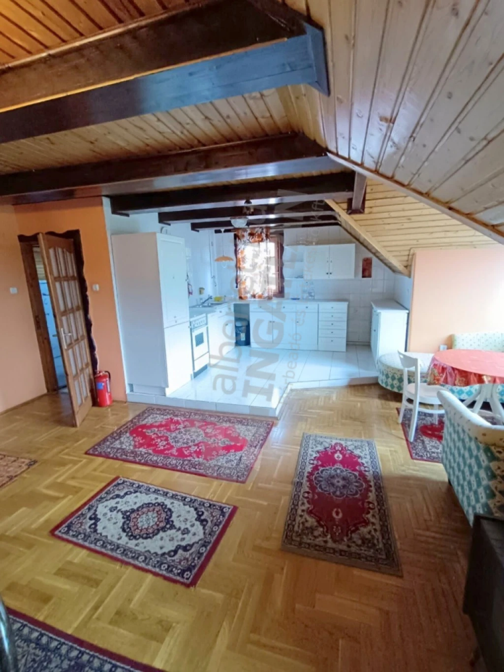 Kiadó házrész, Budapest XVIII. kerület, József Attila utca