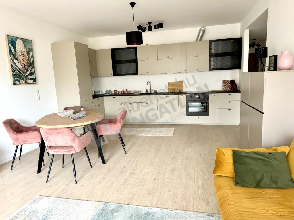 Kiadó téglalakás, Budapest XVII. kerület, Forrásmajori utca