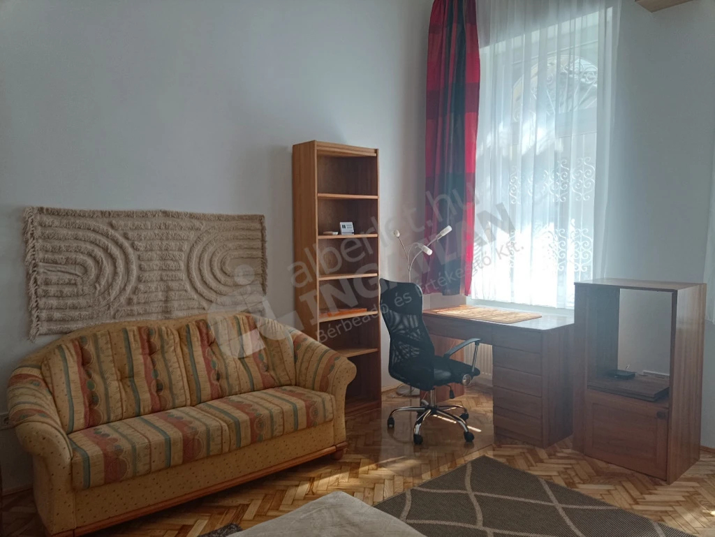 c3-2-name c2-19-name, Budapest VIII. kerület, Szentkirályi utca