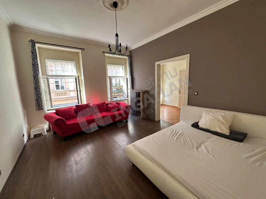 c3-2-name c2-19-name, Budapest VI. kerület, Zichy Jenő utca