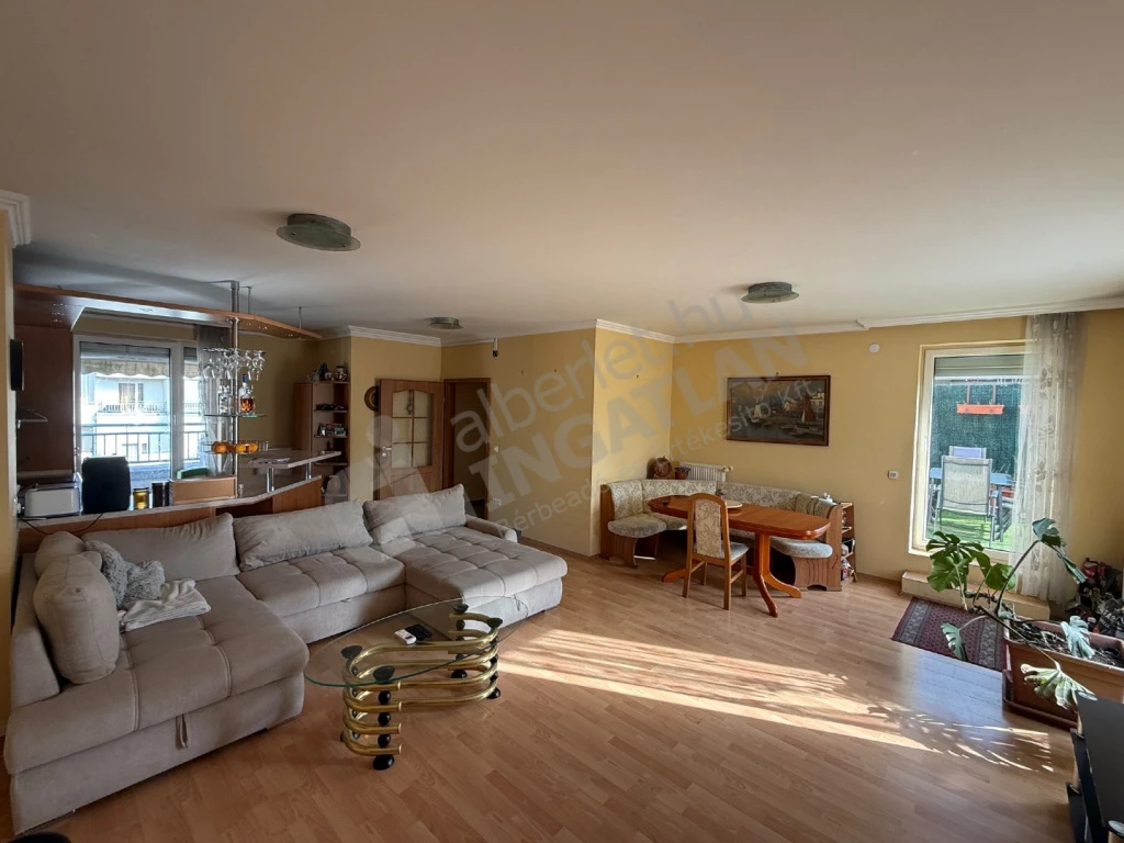 Eladó téglalakás, Budapest XIV. kerület, Dorozsmai utca