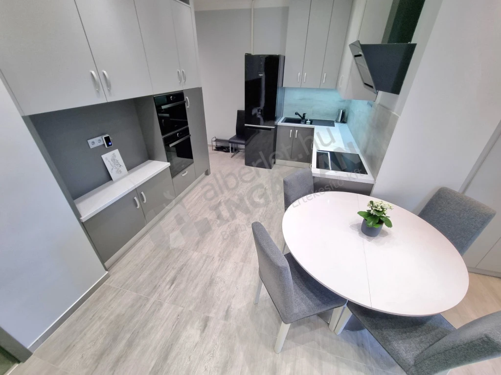 c3-2-name c2-19-name, Budapest V. kerület, Honvéd utca