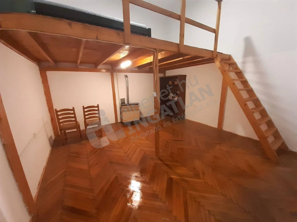 c3-2-name c2-19-name, Budapest VI. kerület, Podmaniczky utca