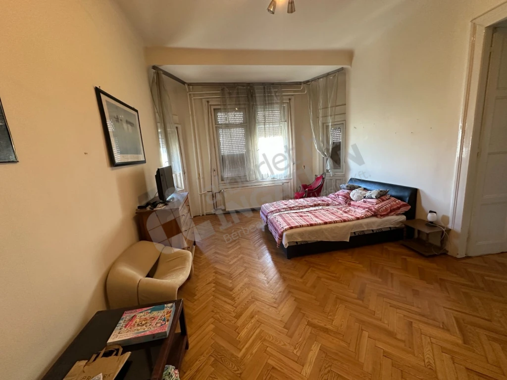 c3-2-name c2-19-name, Budapest V. kerület, Balassi Bálint utca