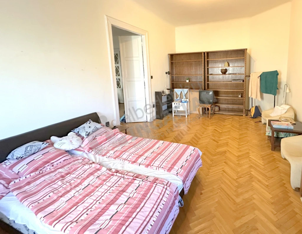 Kiadó téglalakás, Budapest V. kerület, Balassi Bálint utca
