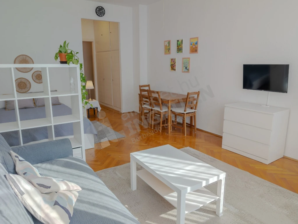 c3-2-name c2-19-name, Budapest V. kerület, Galamb utca