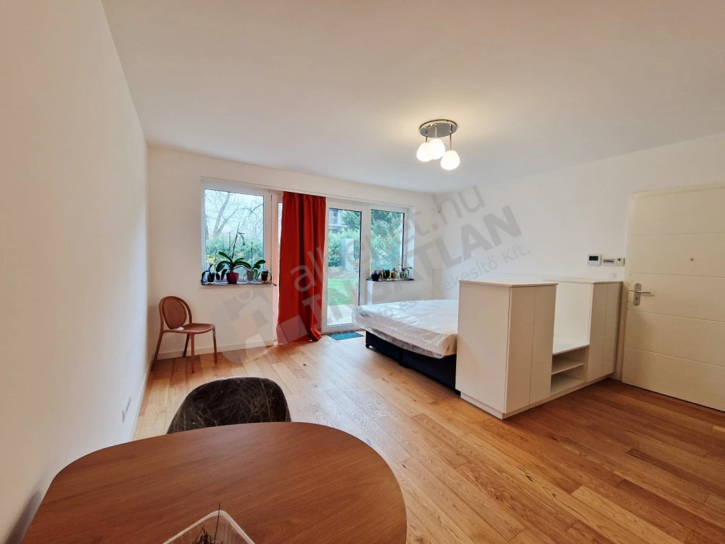 c3-2-name c2-19-name, Budapest I. kerület, Márvány utca