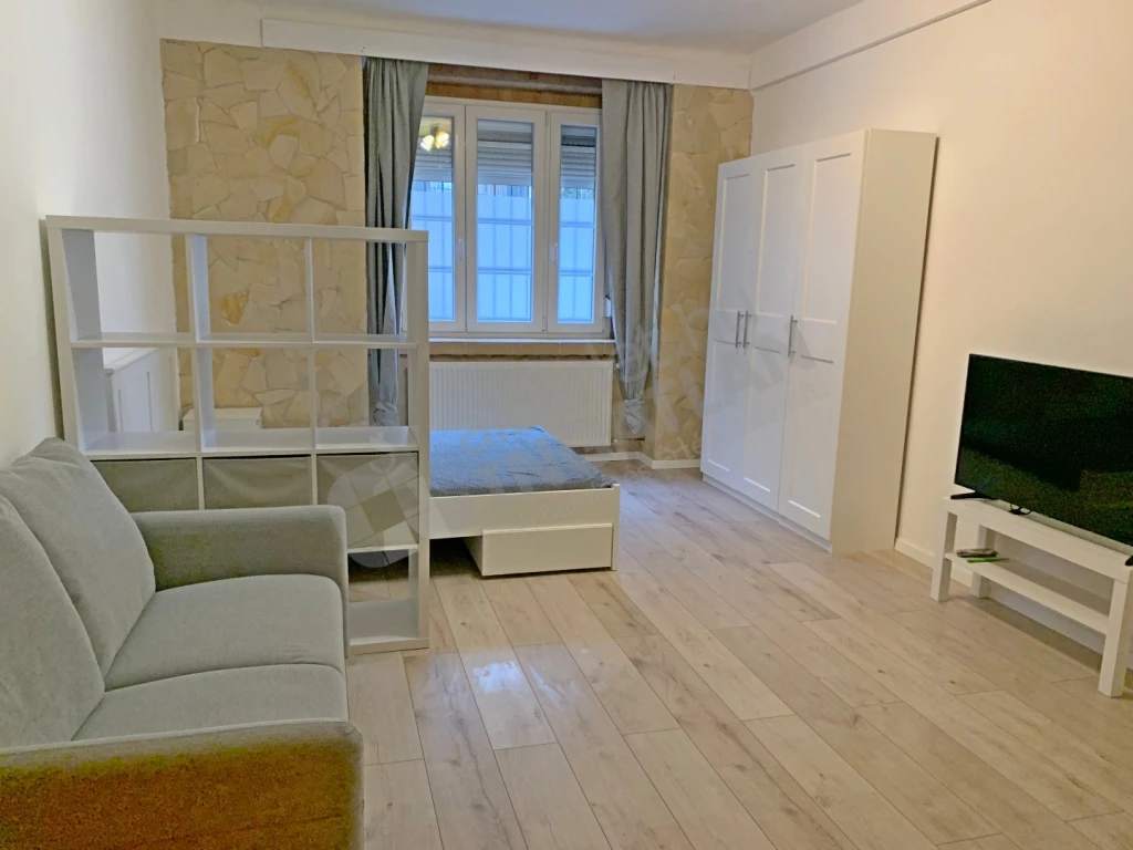 c3-2-name c2-19-name, Budapest I. kerület, Csap utca