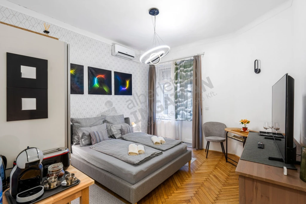 Kiadó téglalakás, Budapest VI. kerület, Dessewffy utca