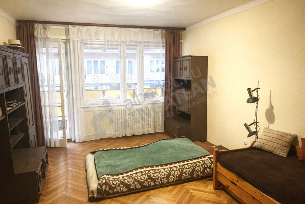 Kiadó téglalakás, Budapest VII. kerület, Madách Imre út