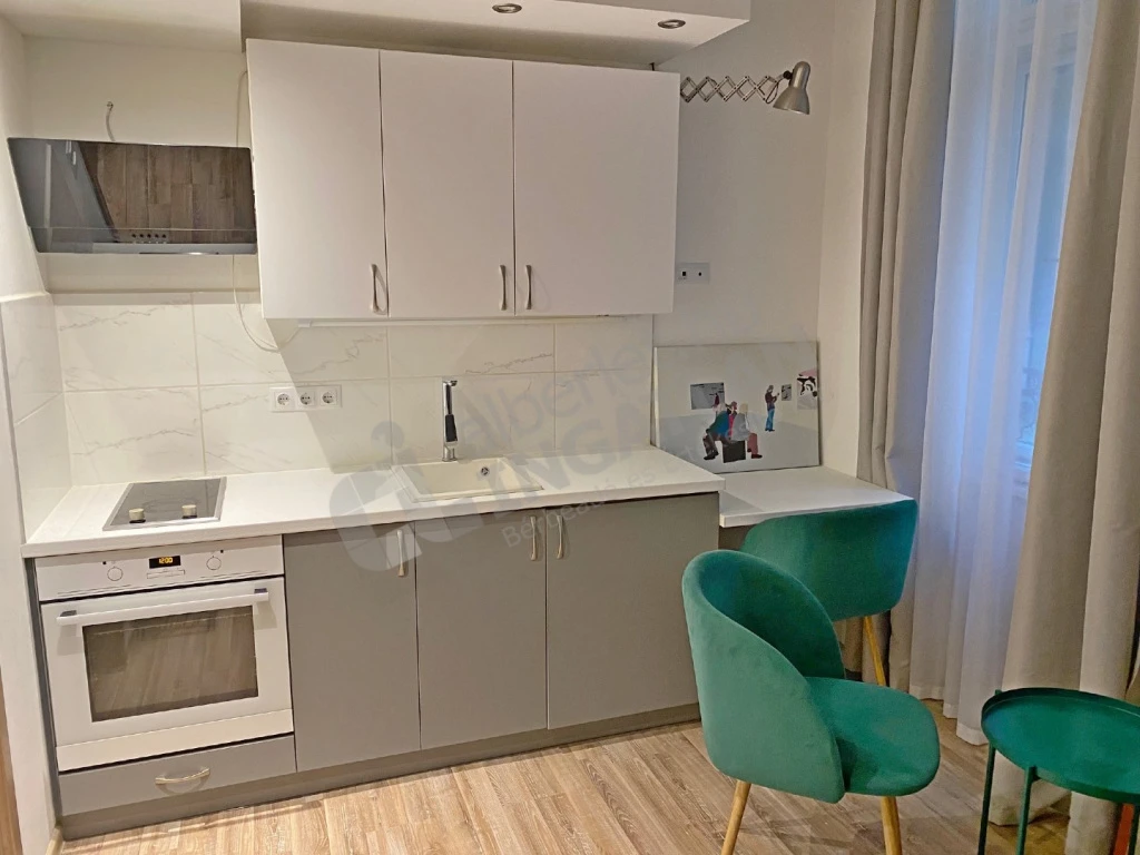 Kiadó téglalakás, Budapest VIII. kerület, Krúdy utca