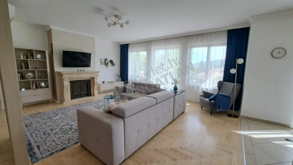 c3-2-name c2-19-name, Budapest II. kerület, Battai út